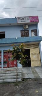 Park,s Hotel Babrala - 0