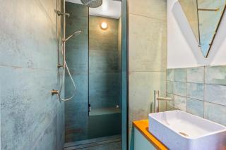 The Headland Chalet - Cabin One - 3