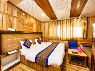 Hotel Lake View Nainital -Scenic Lakeside Retreat Near Mall Road with Cozy Rooms & Stunning Lake Views - 2