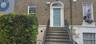 Characterful 2BDR Cottage Flat with Terrace Dublin - 5