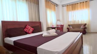 Kethumathi Hotel & Banquet Hall - 9