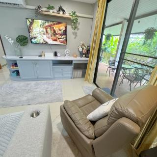 Sun and Moon House - Pattaya - 1