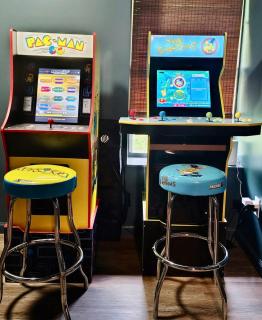 NEW! Peaceful Escape- Hot Tub, Game Room, Sleeps 16 - 1