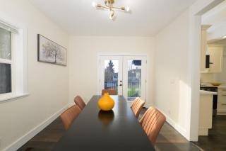 Comfortable 3BR-2BA Home for Families and Groups - 6