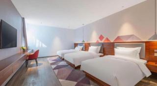 Borrman Hotel Guilin North Railway Station Zhonghao International - 1