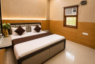Virat Shree Palace 2km from Prem Mandir, Vrindavan - 4
