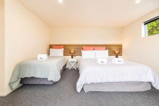 Meteor Suite for 3 - Parking Kitchenette - 5