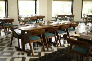 Radiant Retreat Hotel and Resorts - 7