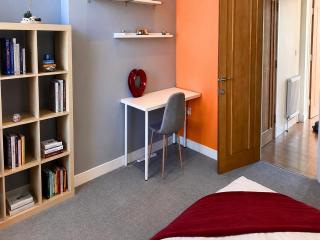 2Bedroom City Centre Cozy Flat - 6