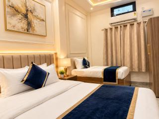 Hotel SH Mohan Plaza - 0