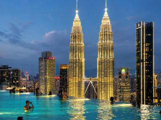 Moon-Night Eaton Residences At KLCC - 0