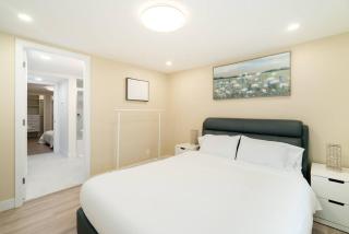 Modern Private 2 Bedrooms near Seawall & shops - 3