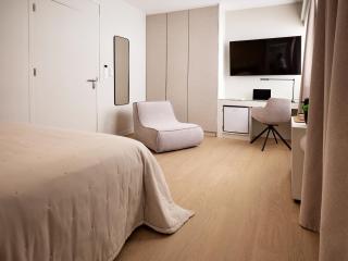 Momo Suites, Acropolis by Aura Homes - 6