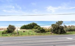 BYO Linen - Absolute Beachfront Views Apollo Bay - Apollo Bay - 1