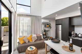 Boutique Sophisticated One Bedroom Hideaway - 9