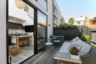 Boutique Sophisticated One Bedroom Hideaway - 8