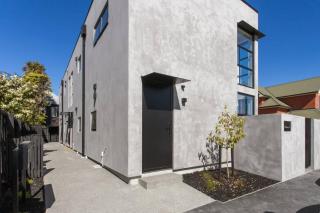 Boutique Sophisticated One Bedroom Hideaway - 4