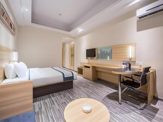 City Comfort Inn Zhuhai Fisher Girl Qinglv Road Seaside Swimming Field - 3