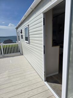 Poole Hideaway - Rockley Park - 7