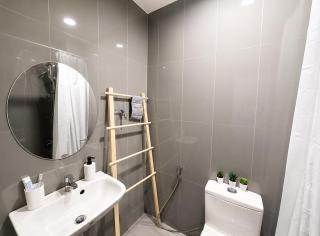 Air Residence Makati 1BR with Balcony - 9