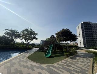Air Residence Makati 1BR with Balcony - 4