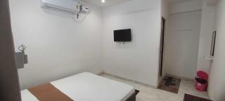 Hotel O DEV DARSHAN PAYING GUEST HOUSE - 8