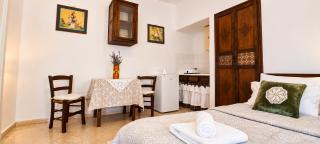 Vrisi Guest House - 6