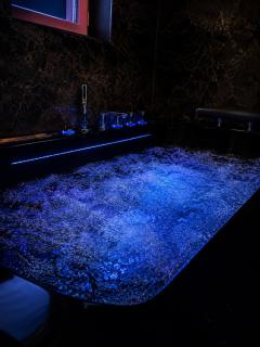 Les Suites du Château I Spa Balnéo I Cinéma Expérience - 9