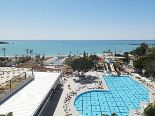 Mira Meridia Beach Hotel - 6