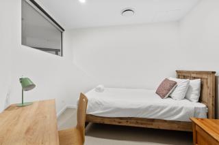 Stylish 2BR CBD Stay at Brisbane Skytower - 7