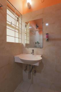 D2Stay Homestay Near Paltan Bazar - 3