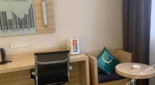 City Comfort Inn Yunfu Luoding Triumph Plaza - 4