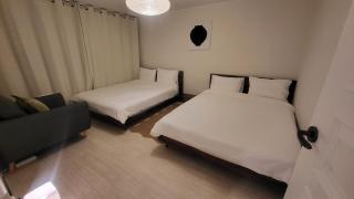 Gyeol Stay #1-minute walk from Jeongneung Station#5-minute walk from the airport bus stop#Check-out at 1 pm#Luggage storage - 7