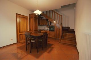 Central Elegance Apartment with Parking - 8