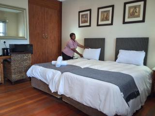 Fly Inn Lodge & Conference Center, Boksburg North - 6