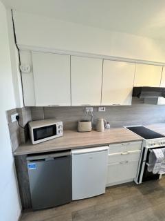 Seaside Apartment - Macaulay Letting - 9