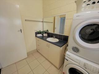 Esperance Little Units 2 - 4