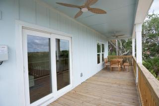 OZELLO TRAIL SUNRISE Brand new waterfront canal home, dining patio overlooking the Mangrove Islands with manatees, otters, dolphins galore! Sleeps 6 in a King, Queen and 2 Twins, 1 Dog ok with addl fee - 8