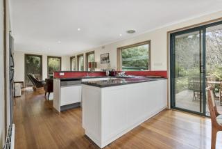 The Secret Garden - BYO Linen - Apollo Bay - 9