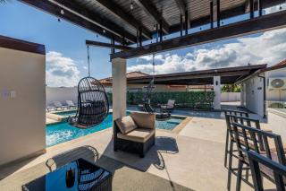 Sotto del Sol 7BR Pool Villa Near Palm Beach & Ritz by Bocobay - 4