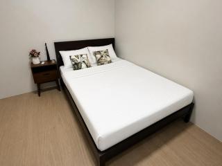 E&A Tawny 3 Bedroom Home Mabalacat City Near Clark Airport - 1