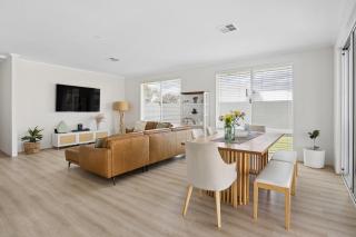 Surf View Retreat - Walk to Beach, Fishing & Golf - 1
