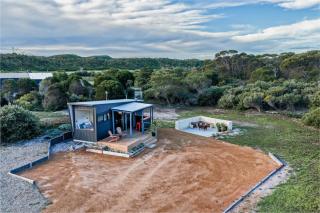 Nine77 - Tiny Home Retreat - 8