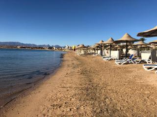 Beachfront luxury Palm Beach Piazza Private Beach Sahl Hasheesh - 0