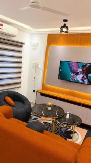 2-Bedroom Apartment with Furnished Living Room - 5