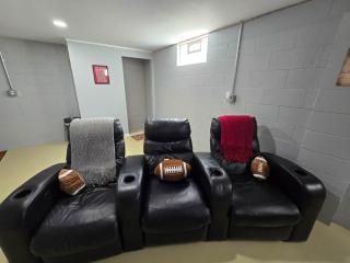 Golden Gridiron Getaway - Game Room & HOF - 3