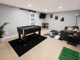 Golden Gridiron Getaway - Game Room & HOF - 2