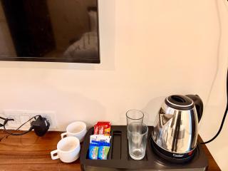 Rukmani inn hotel near prem mandir - 4