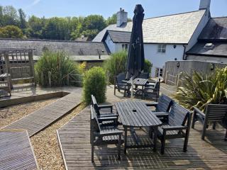 The White Hart - 9