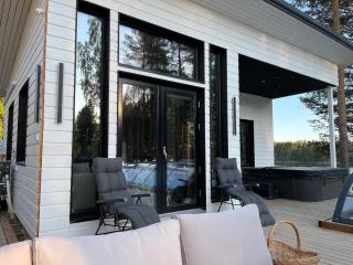 Stunning house with heated pool, jacuzzi and sauna - 1